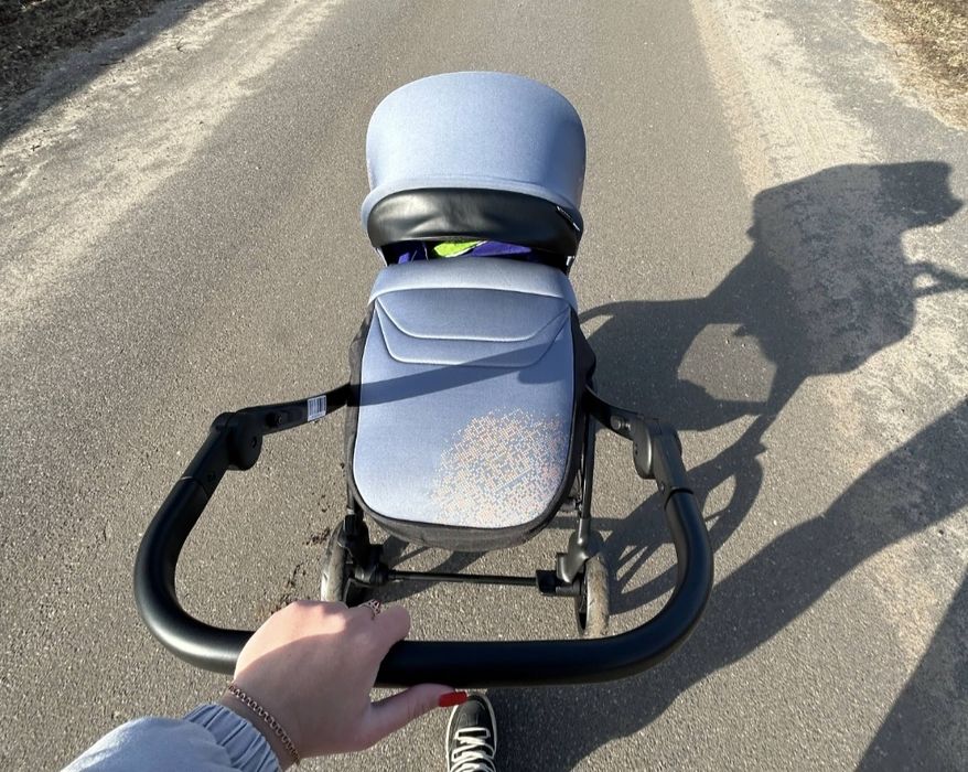 Продам детскую коляску