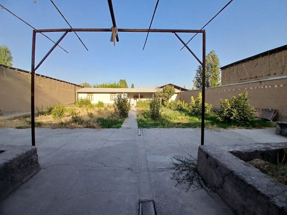 Продаётся 8 соток земельный участок