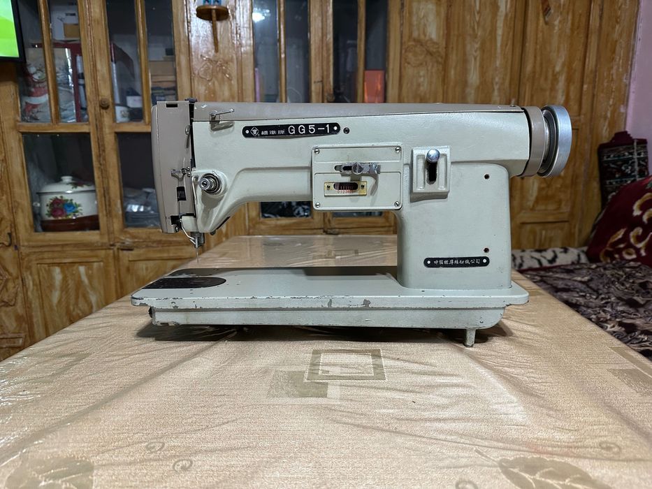 Швейная машинка производственная
