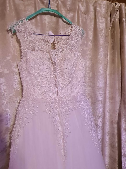 Rochie mireasă mărimea 48