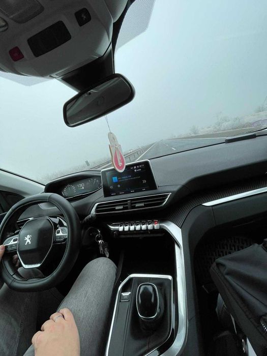 Peugeot 3008 • 1.2 Benzina • Distribuție schimbată