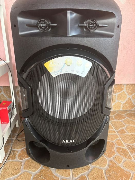 Sistem audio akay