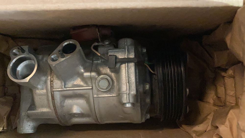Compresor clima AC Audi VW Skoda seat cod 3Q0816803E