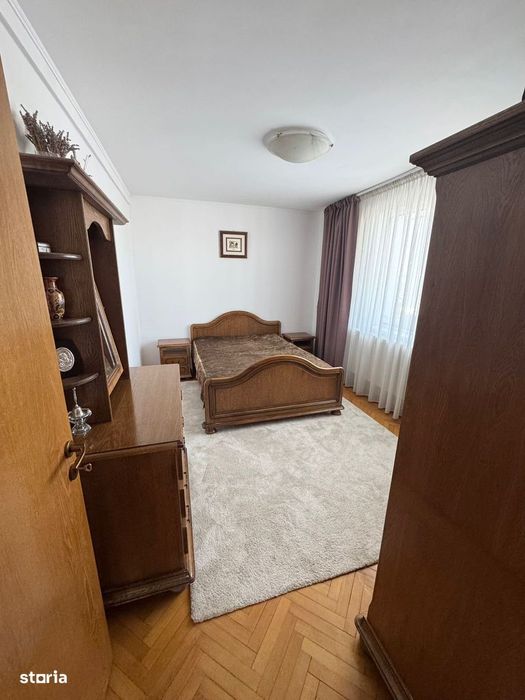 Metrou Calea Grivitei - centrala si loc de parcare