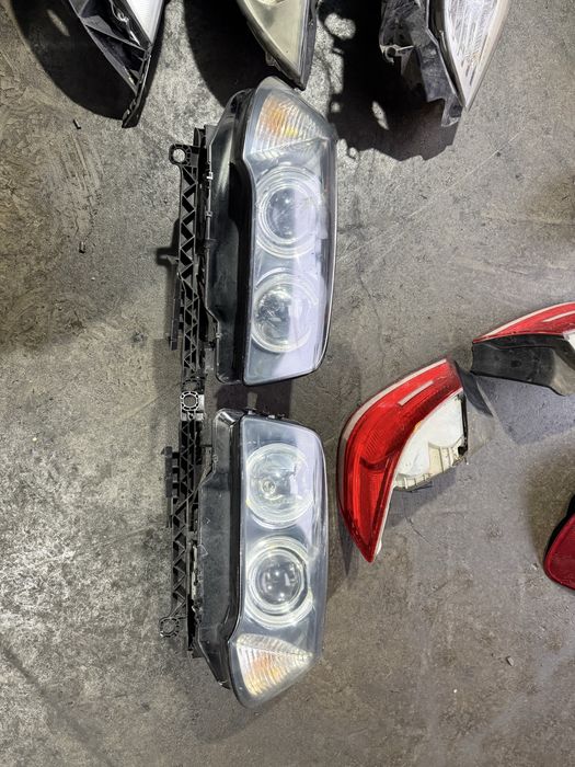 Faruri xenon bmw x3 e83