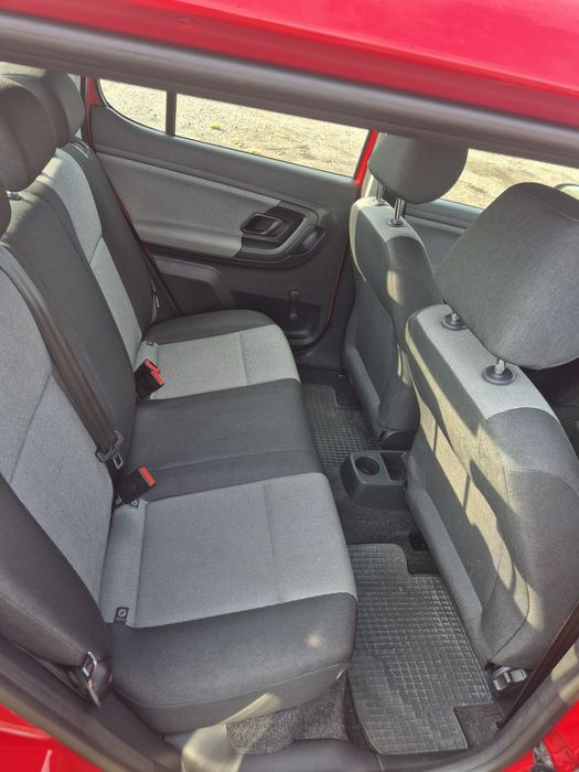 Skoda Fabia 1.2 benzina 86 cp 2011