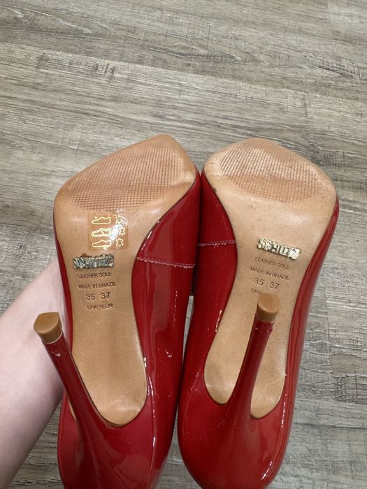 Лодочки бренда schutz