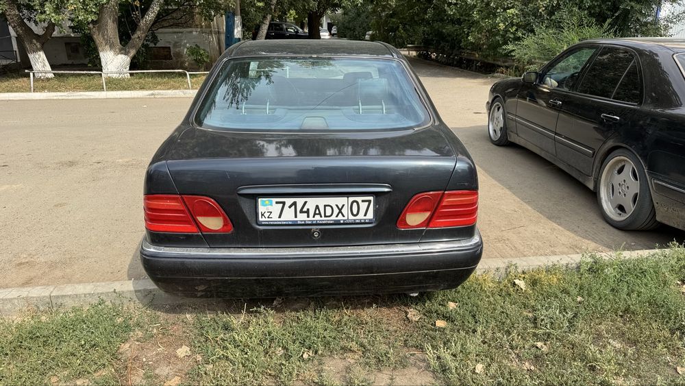 Продам мерседес е280 газ бензин