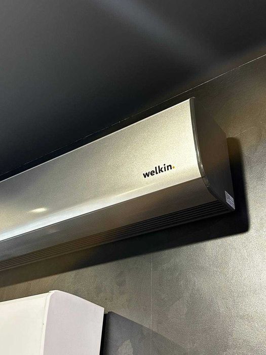 Дверной кондиционер над дверью в магазин кафе ресторан Midea Welkin