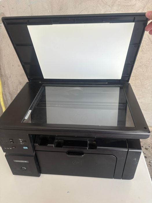 Принтер чёрный белый