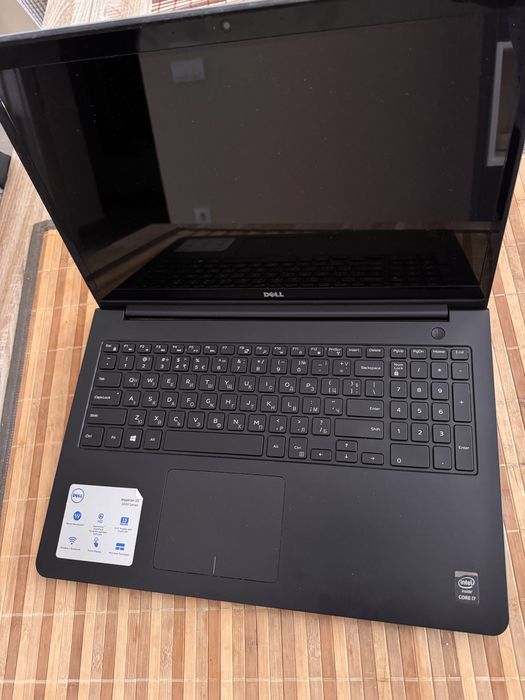 Лаптоп DELL 15.6 inspiron 15