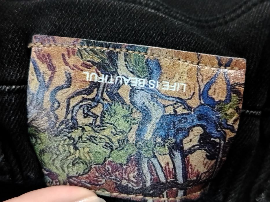 Чёрные базовые джинсы