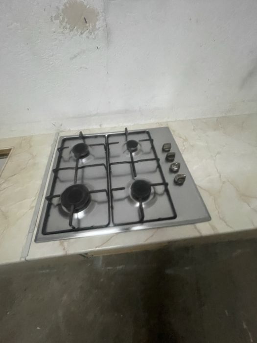 Vand mobila de bucatarie