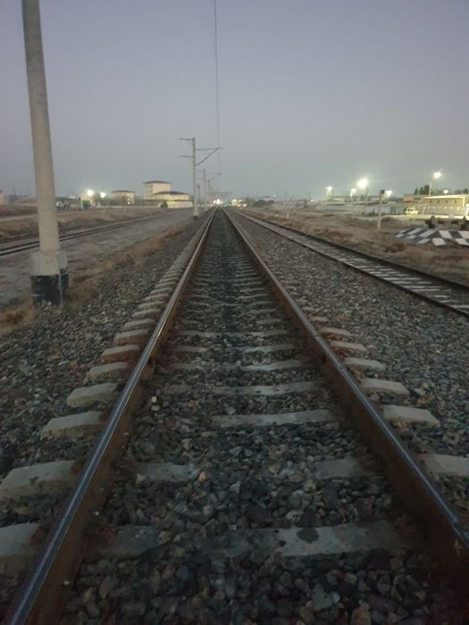 Навои шахарда кучмас мулк сотилади