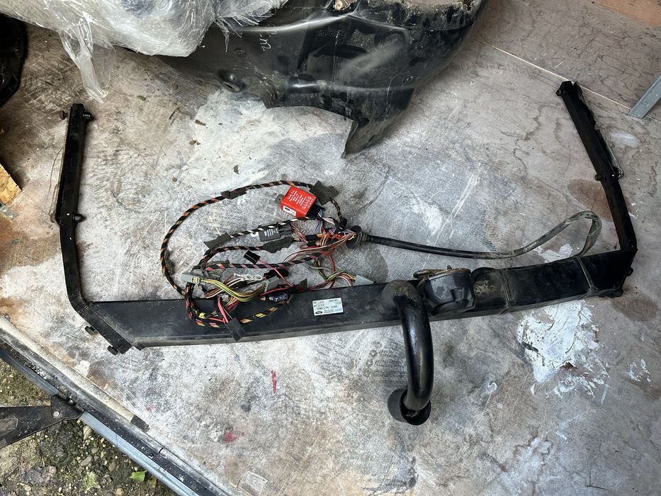 Carlig remorcare original Ford Focus Mk2 combi, break