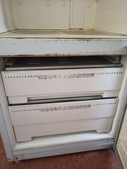 Продам холодильники