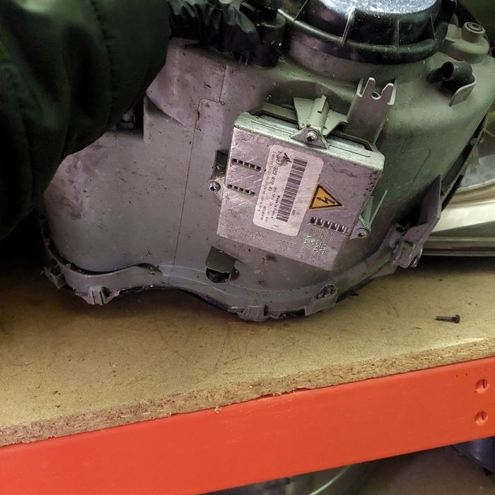 Фар Ц класа КУПЕ Xenon W203