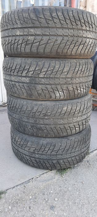 255 / 50 R 19 Nokian SUV зимни гуми 4бр.