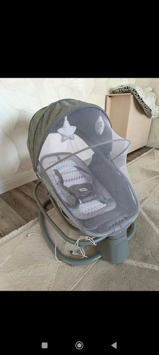 Продам детский шезлонг электрический