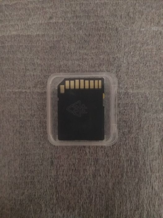 Продам Флешку 1 GB