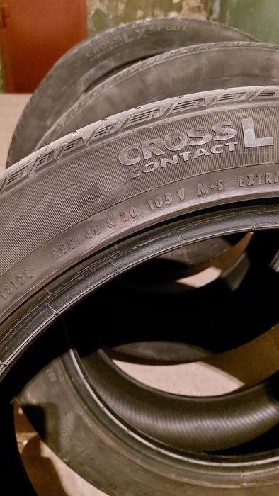 Continental 255/45 R20