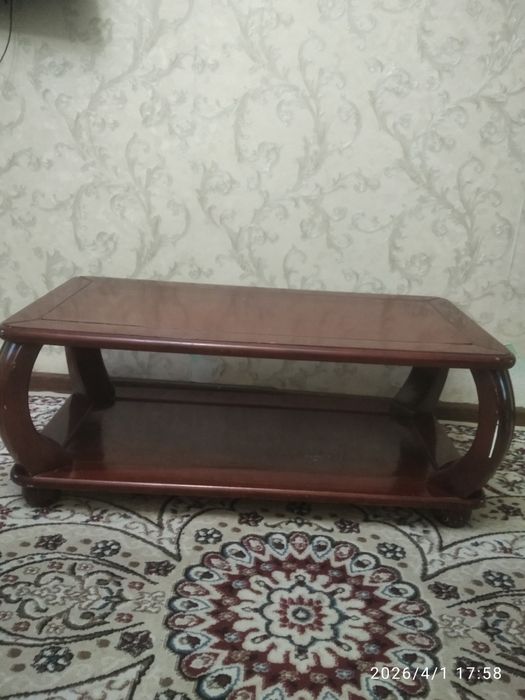 Журнальный столик