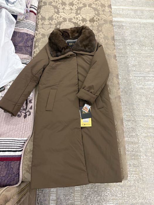 Теплая куртка из верблюжей шерсти