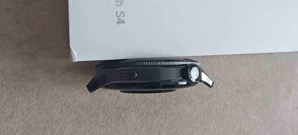 Xiaomi watch S4 full box în garanție pana în data de 13.08.2027