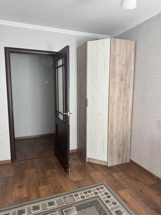 Шкаф угловой для комнаты