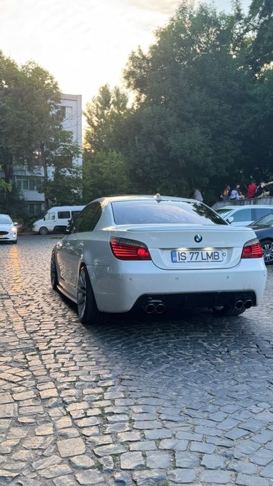 BMW 5 Series 2009 — imagine 4