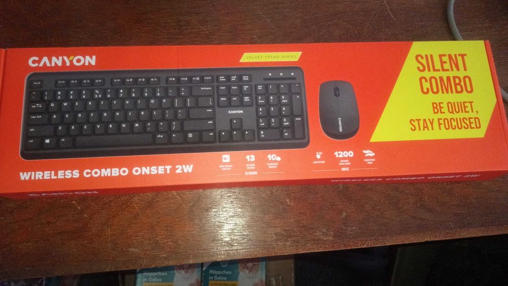 Продавам Smartbook Prestigio 141 C4