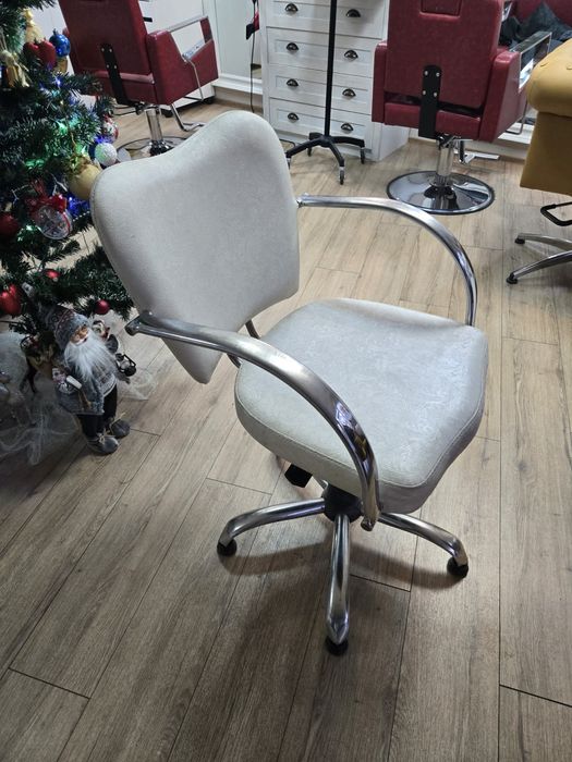 Измивна колона +подарък стол