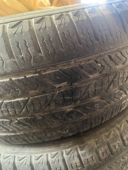 Продам  шины б/у