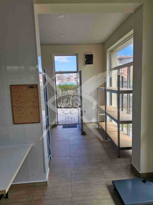 Продава се Магазин в Созопол - 227 кв.м за 742 €/кв.м - Снимка #4