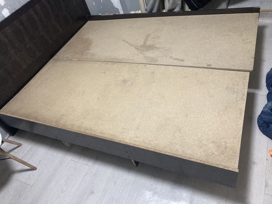 Отдам даром кровать