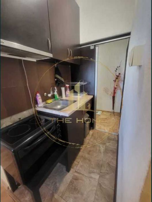 Дава се под наем Тристаен апартамент в Варна, Младост 1 - 68 кв.м за 350 € - Снимка #1