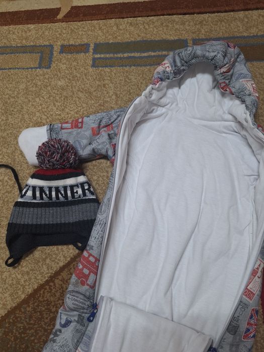 Продам детский комбинезон