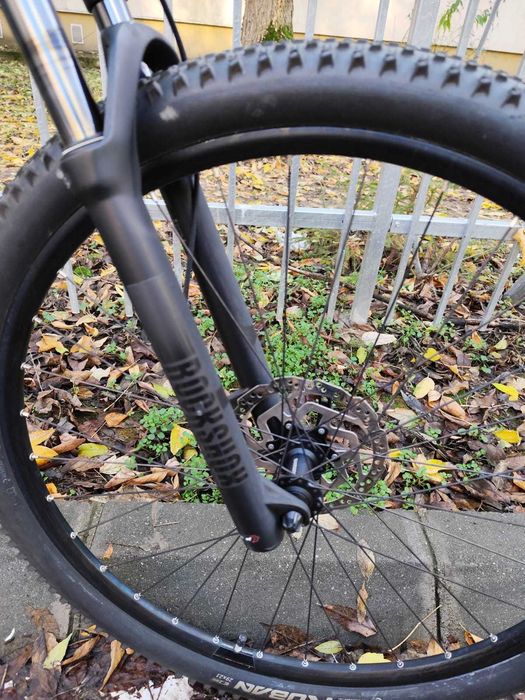 Bicicletă Cube Attention SLX, model 2023