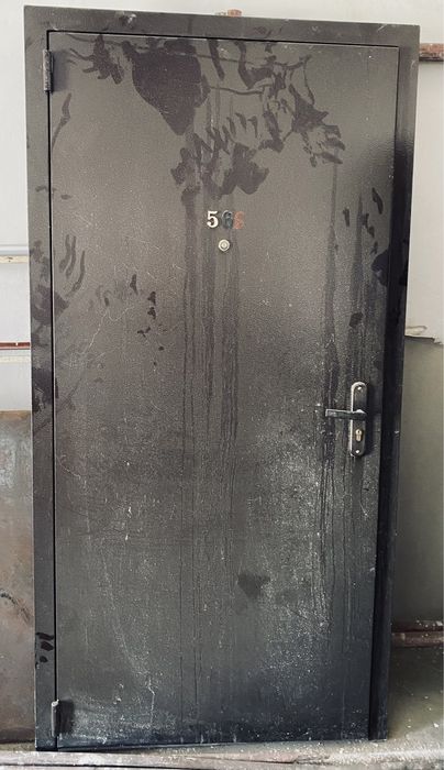 Дверь и комплектующие