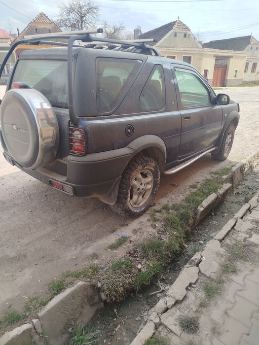 De vânzare Land Rover Freelander 1 motor defect