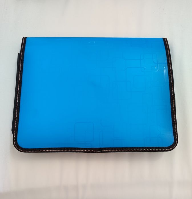 VÂND URGENT Set 20 mape albastre din plastic gros