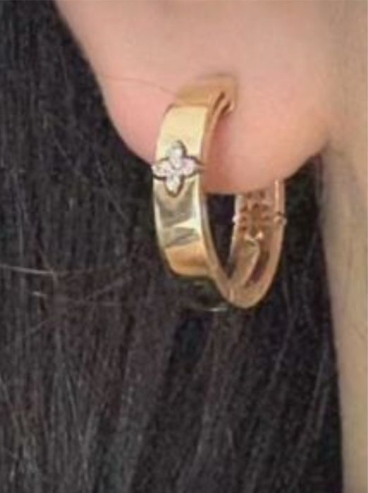 Золотые серьги с бриллиантами