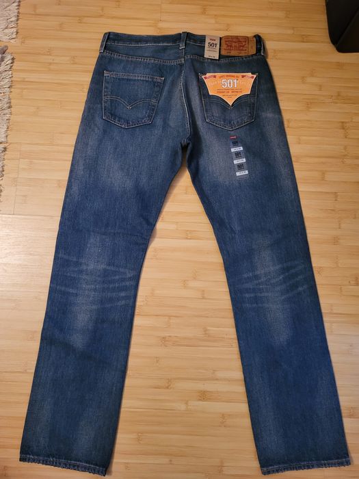 Blugi originali Levi's bărbați.talie 90 cm.