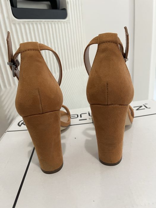 Босоножки фирмы Call it spring