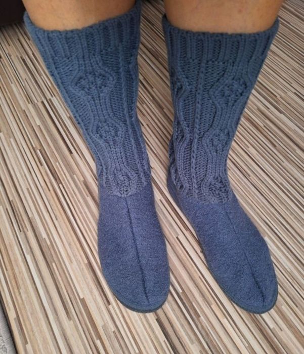 Papuci casă din lână mărime 39 noi.