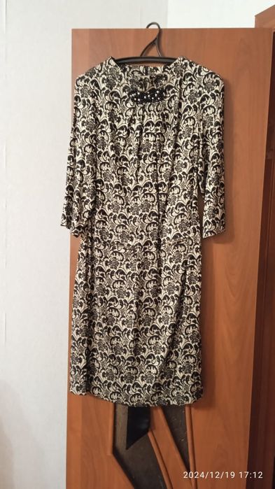 Продам    платье.