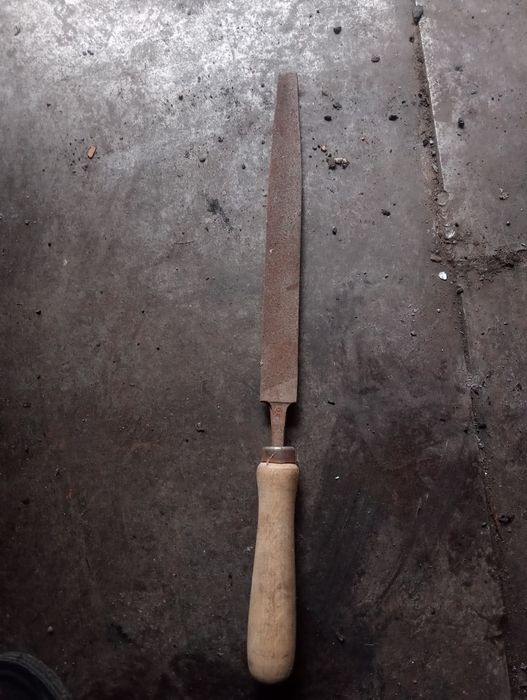 Продам напильники разные