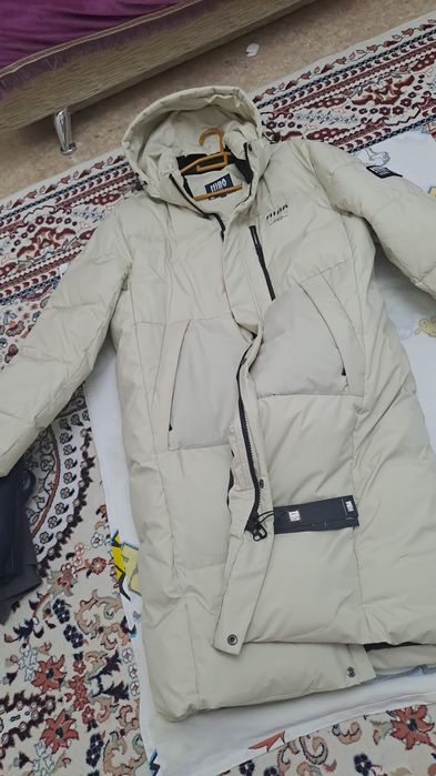 Продам куртку новую
