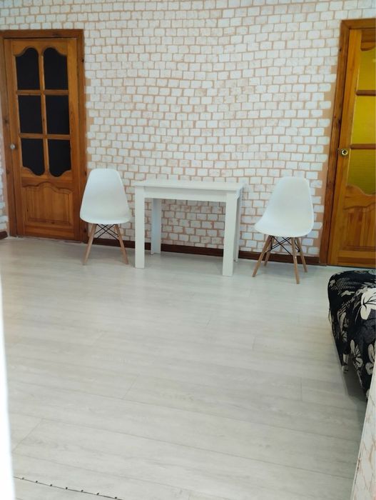 Сдам квартиру трехкомнатную