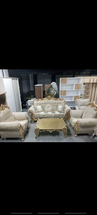 Мягкий мебель на заказ  для гостиной